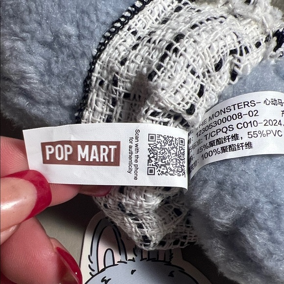 POP MART LABUBU Exciting Macaron Collection With Outfit (SEA SALT COCONUT) - Picture 10 of 17